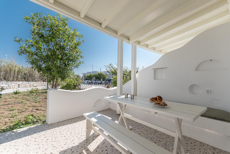Ground floor apartments for 5 or 6